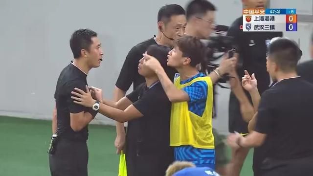 荡受被双龙3p男男