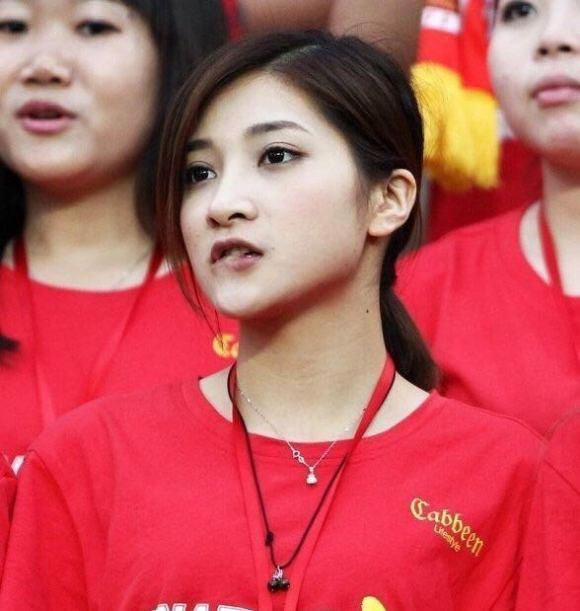 情绪低落的少年